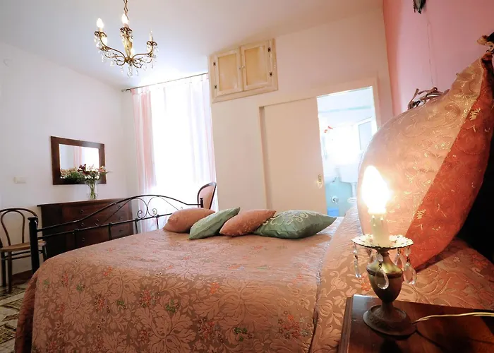 Bed & Breakfast Palazzo Rocci 3*